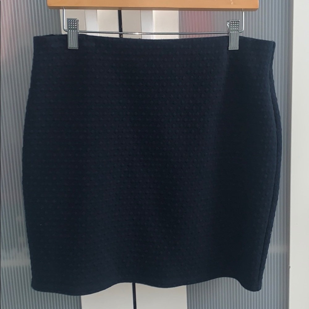Navy textured skirt!